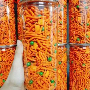 một hũ bim bim que